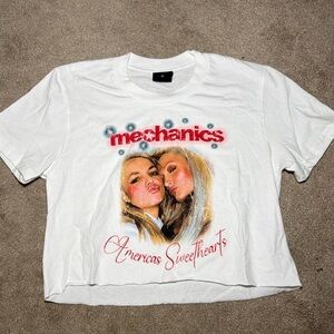 Mechanics Britney Spears and Paris Hilton America's Sweethearts tee size medium.
